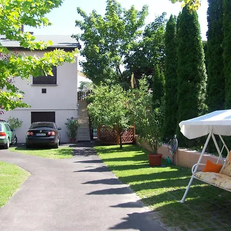 Crystal Apartement A アパート Balatonföldvár
